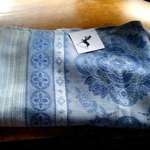 Wamsoft Blue and White Mandala Scarf